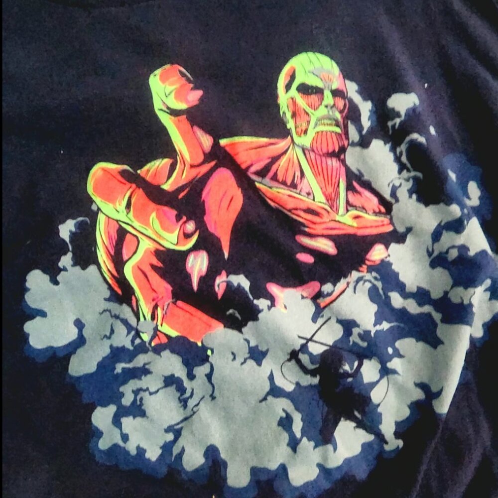 RARE Attack on titan season 3 box funimation exclusive tshirt